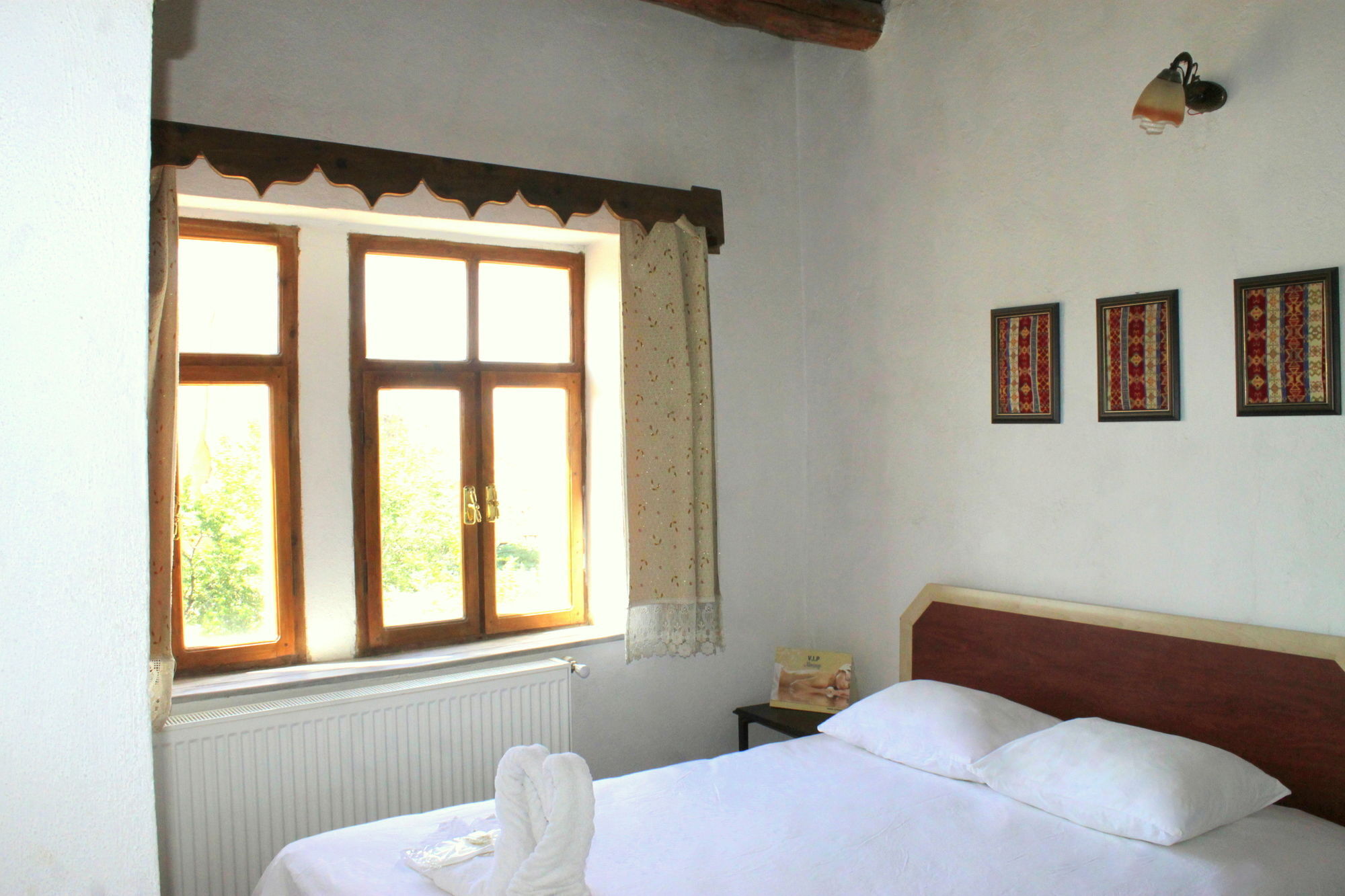 Yasin'S Place Backpackers Cave Hostel 格雷梅 外观 照片