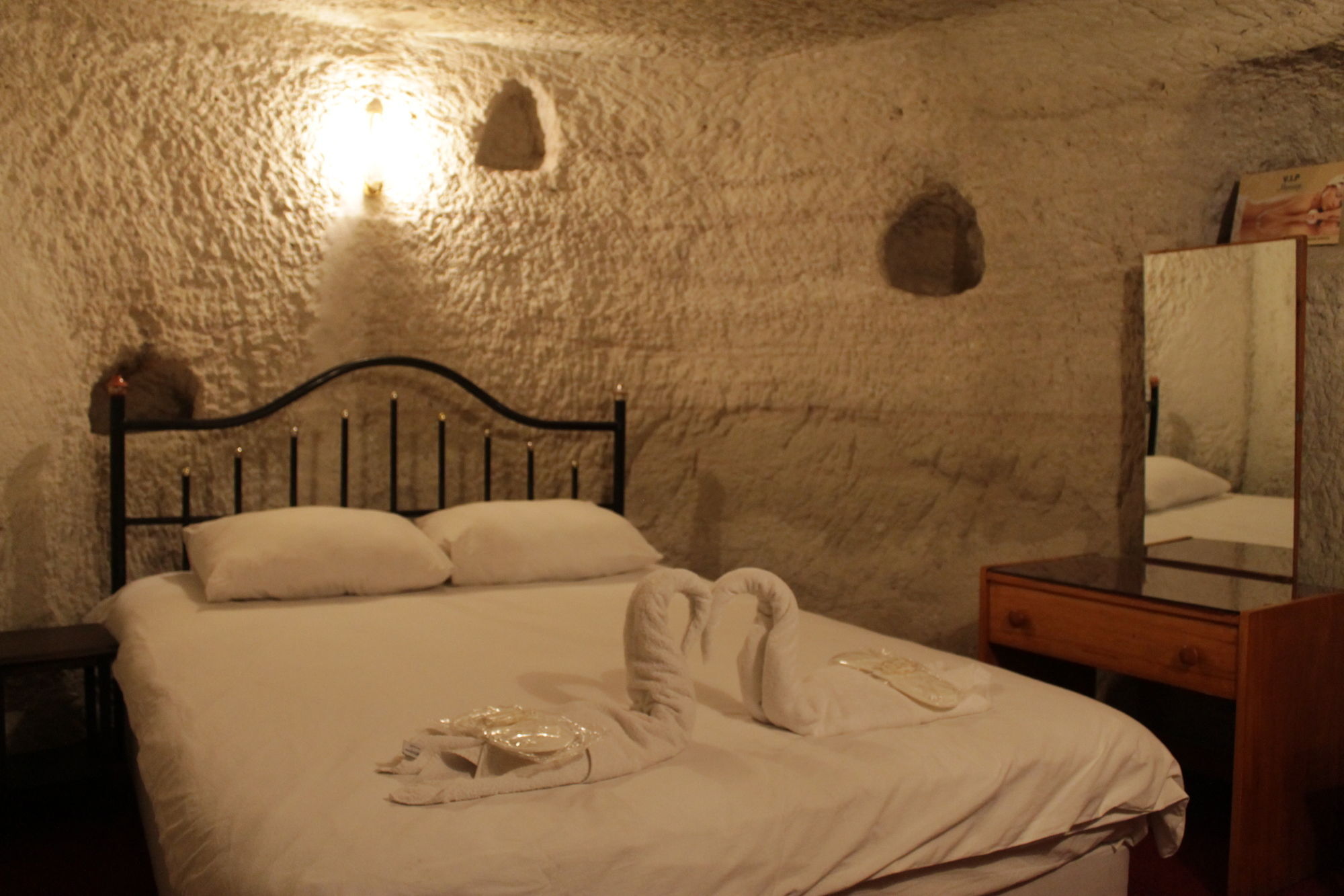 Yasin'S Place Backpackers Cave Hostel 格雷梅 外观 照片