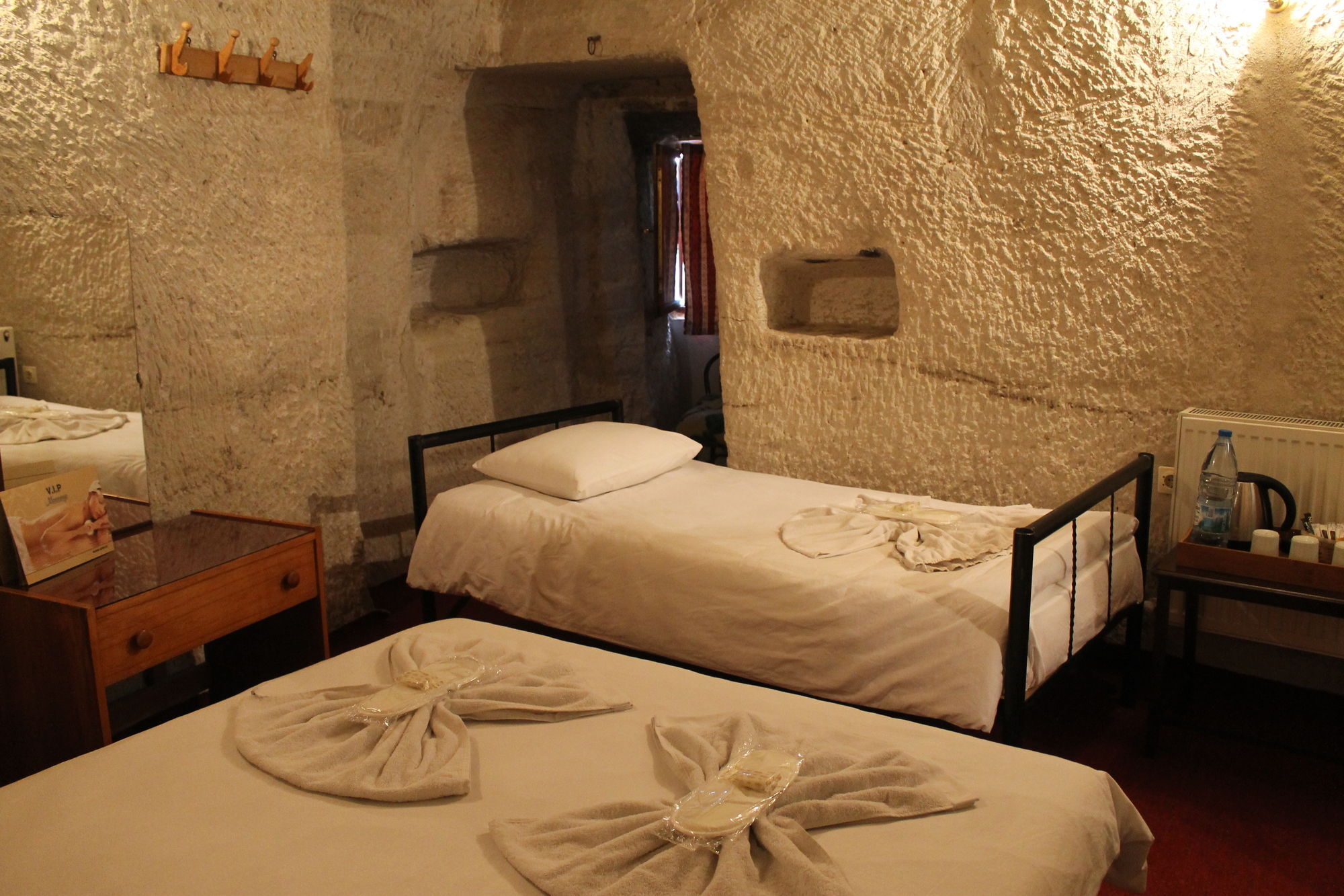 Yasin'S Place Backpackers Cave Hostel 格雷梅 外观 照片